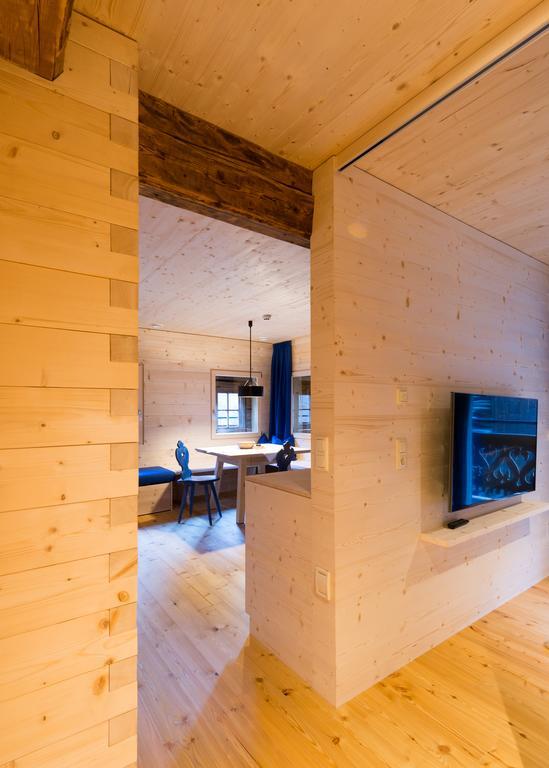 Alfenalm - Ferienwohnungen am Berg - Giatla Haus Innervillgraten Zimmer foto