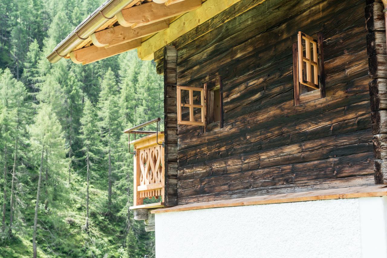 Alfenalm - Ferienwohnungen am Berg - Giatla Haus Innervillgraten Exterior foto